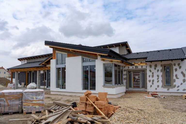 How to Avoid Composite Siding Structural Damage: A Technical Guide