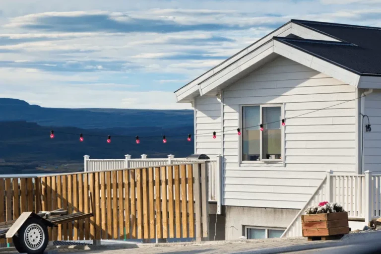 How to Reduce Composite Siding Long Term Costs: A Strategic Editorial